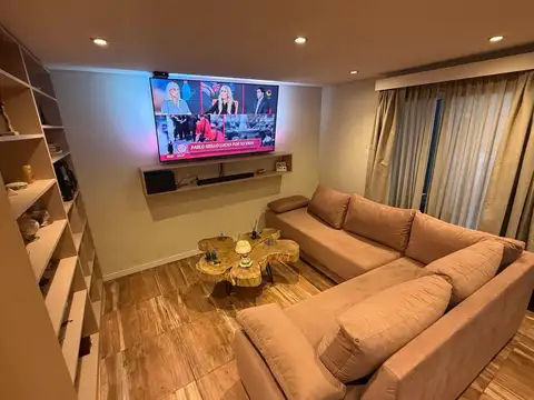 Quinta en Venta con 2 cocheras