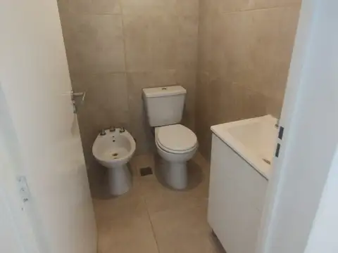 VENDE DEPARTAMENTO A ESTRENAR CON AMENITIES, BAJAS EXPENSAS, ZONA SANTOS LUGARES