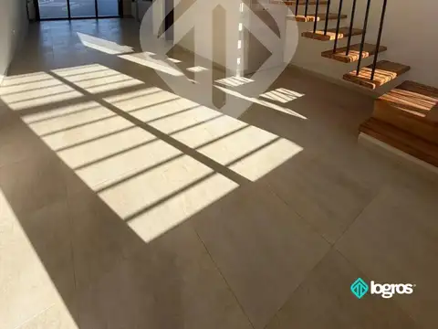 Dúplex 2 dormitorios en venta | Grand Bourg, Salta