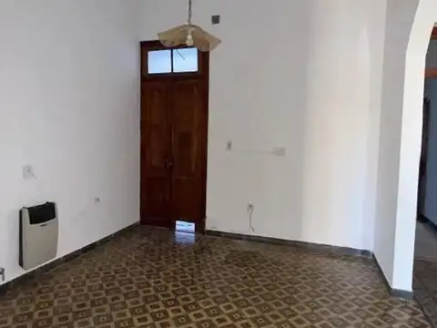 VENDO. Casa en calle Entre Ríos. Concordia, ER.