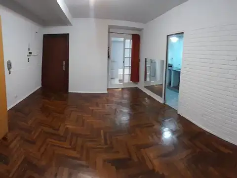 MONOAMBIENTE EN PLANTA BAJA APTO PROFESIONAL   