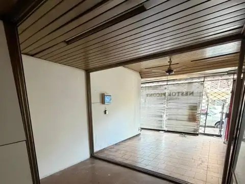 local 34m2 bajas expensas con vidriera