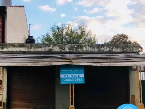 LOTE 10X40 O CASA A REFACCIONAR CON LOCAL