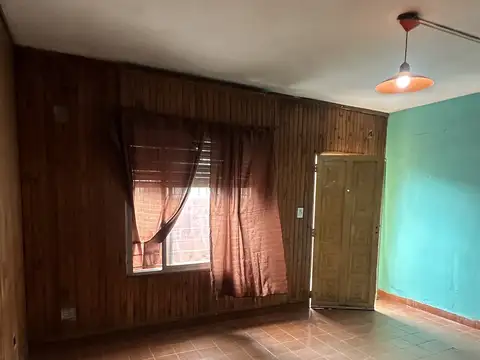Depto Tipo Casa en Alquiler en Villa Independencia, $ 500.000