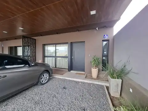 Casa en Alquiler de 3 dormitorios