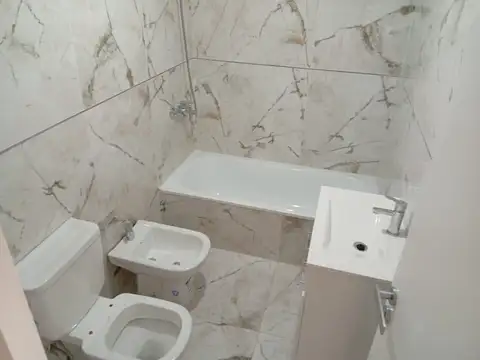 VENTA 3 AMBIENTES CABALLITO AL FRENTE SEMIPISO