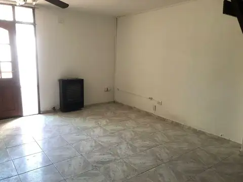 Depto Tipo Casa en Venta 35 años