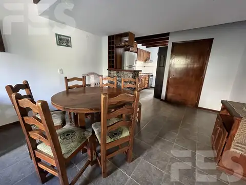 Departamento 4 ambientes con 2 baños