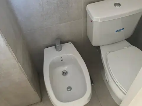 Oficina Monoambiente con 2 baños
