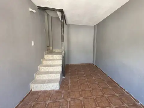 Depto Tipo Casa en Alquiler de 3 ambientes
