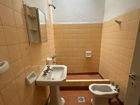 Depto Tipo Casa en Alquiler de 2 ambientes