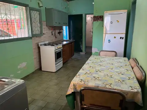 Casa 3 ambientes con 2 baños