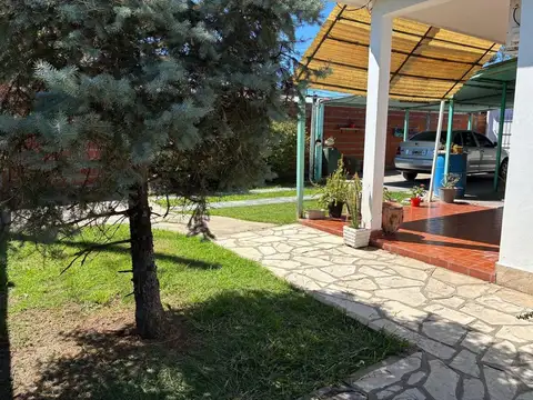 DOS CASAS LOTE PROPIO 321MTS POLVORINES