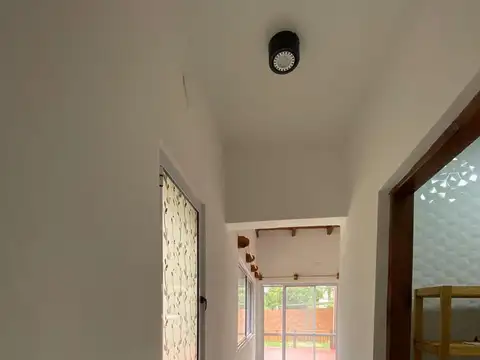 Casa en Alquiler con 1 cochera