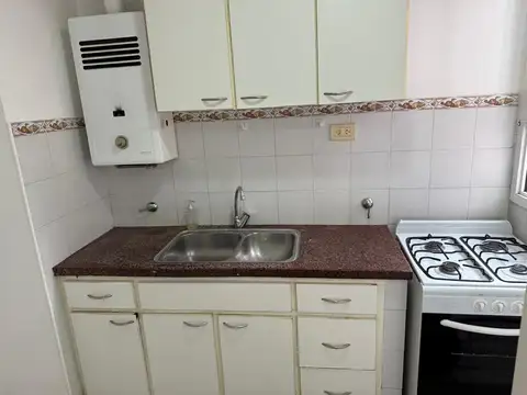 Departamento 6 ambientes con 1 baño