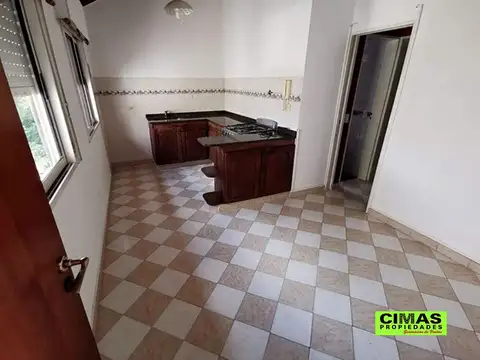 Depto Tipo Casa en Alquiler de 2 dormitorios