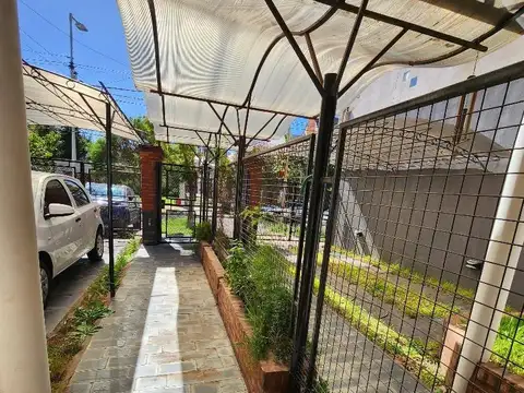 Depto Tipo Casa en Alquiler de 3 dormitorios