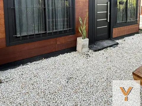 Casa 3 ambientes con 1 baño