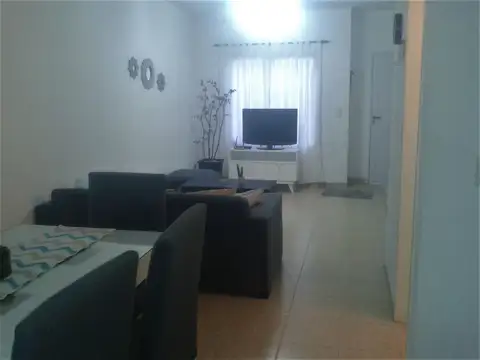 En Pinamar | Confortable dúplex con patio A1