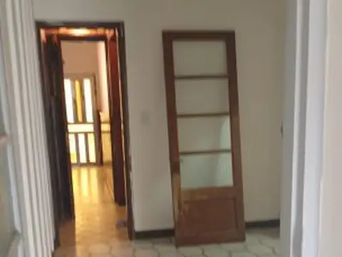 Casa en Alquiler con 1 cochera