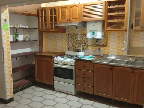 CASA EN ALQUILER- PEDRO TUELLA 727-ROSARIO
