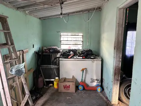 Casa 4 ambientes con 1 baño
