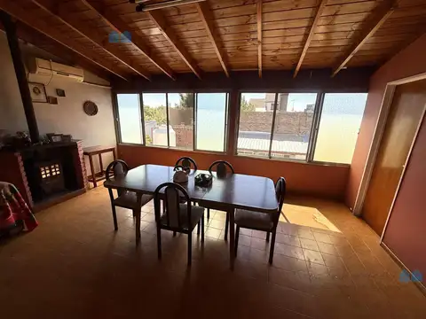 Depto Tipo Casa 4 ambientes con 2 baños