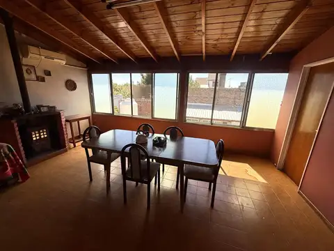 Depto Tipo Casa 4 ambientes con 2 baños