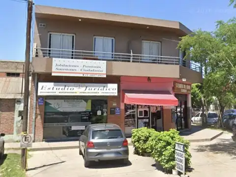 CONSULTORIO OFICINA FLORENCIO VARELA VIDRIERA A LA CALLE