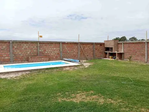 Casa 4 ambientes con 1 baño