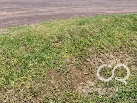 Lotes internos y a laguna - Anticipo U$S 12.000 y cuotas.