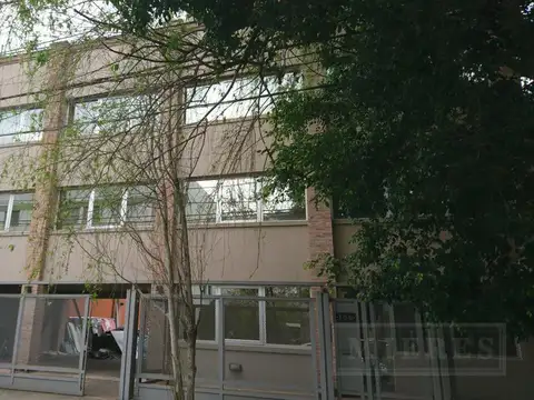 Edificio de Oficinas en alquiler de 220 m2 en San Isidro