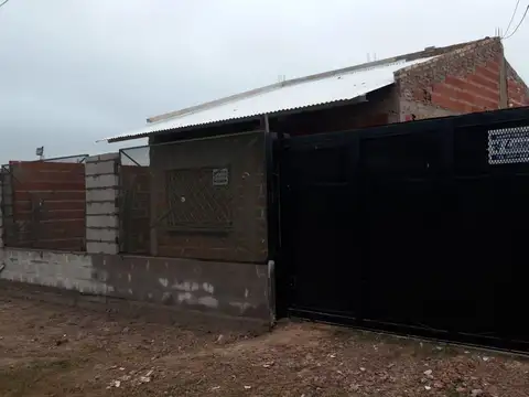 Casa en venta con construcción a terminar en Alejandro Korn