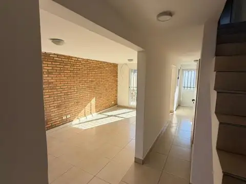 Departamento en Alquiler de 6 ambientes