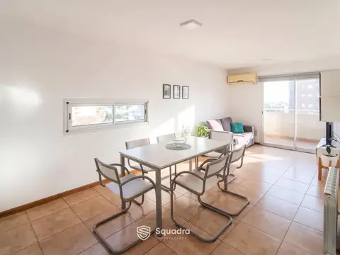 VENTA | PERMUTA - Departamento de 2 dormitorios con Balcón y Cochera - Abasto, Rosario.