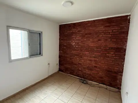 Departamento en Alquiler en 9 De Julio, $ 650.000