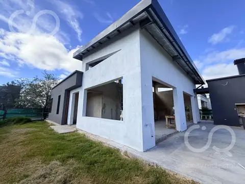 VENTA CASA 4 AMBIENTES OBRA EN CONSTRUCCIÓN PRESIDENTE PERON
