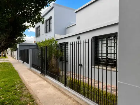 Casa en Venta en Quilmes Oeste, USD 115.000