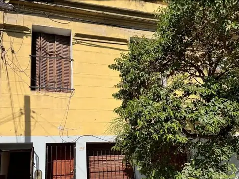 SE VENDE PH EN Bº SAN VICENTE 2 DORMITORIOS