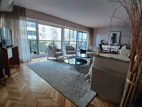 Departamento en Venta de 5 ambientes