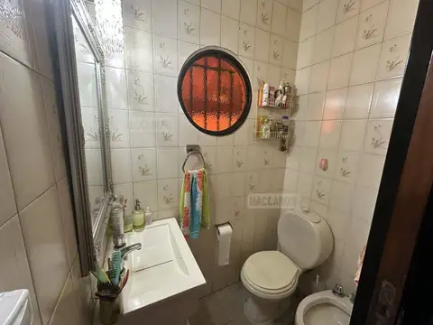 Casa 3 ambientes con 2 baños