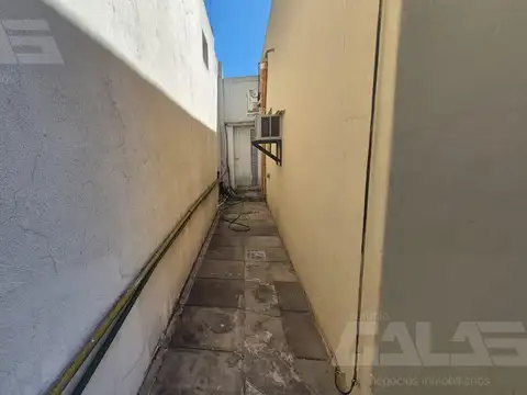 Salvador M Del Carril  100