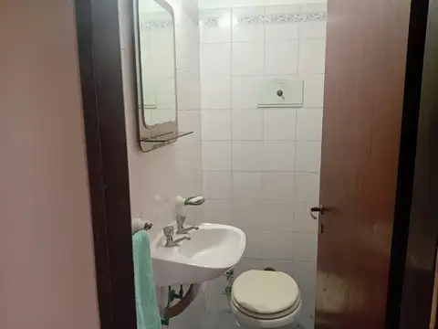 Depto Tipo Casa 4 ambientes con 2 baños