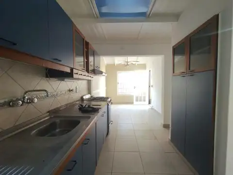 Chalet  reciclado a nuevo en ubicacion estrategica