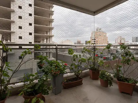 Departamento 4 ambientes con 4 baños