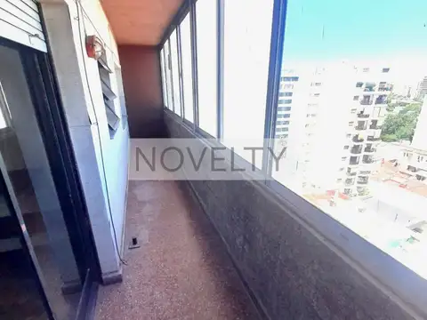 AMPLIO DPTO 2 AMBIENTES CON BALCON CORRIDO - BOEDO