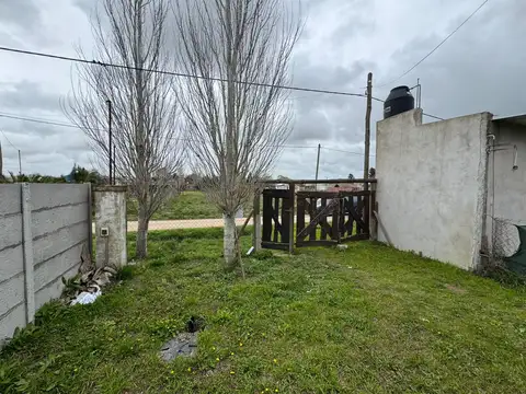 Casa en Alquiler con 2 cocheras