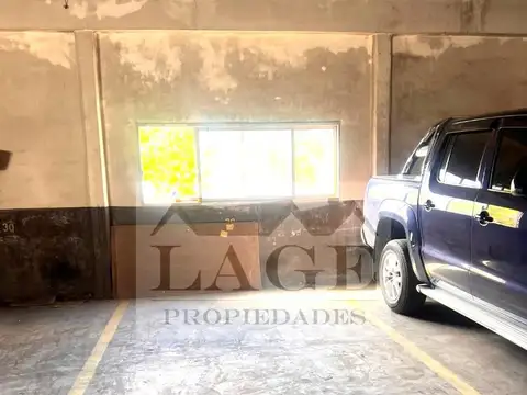 Cochera en Venta con acceso Ascensor