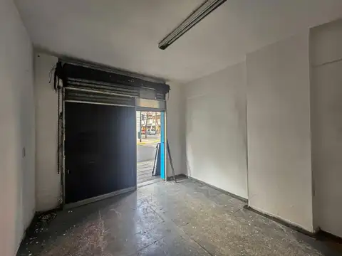 VENTA - LOCAL COMERCIAL A LA CALLE - ALMAGRO - B MITRE 3700