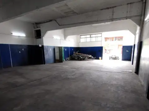 Galpon en Venta 28  mts Fondo